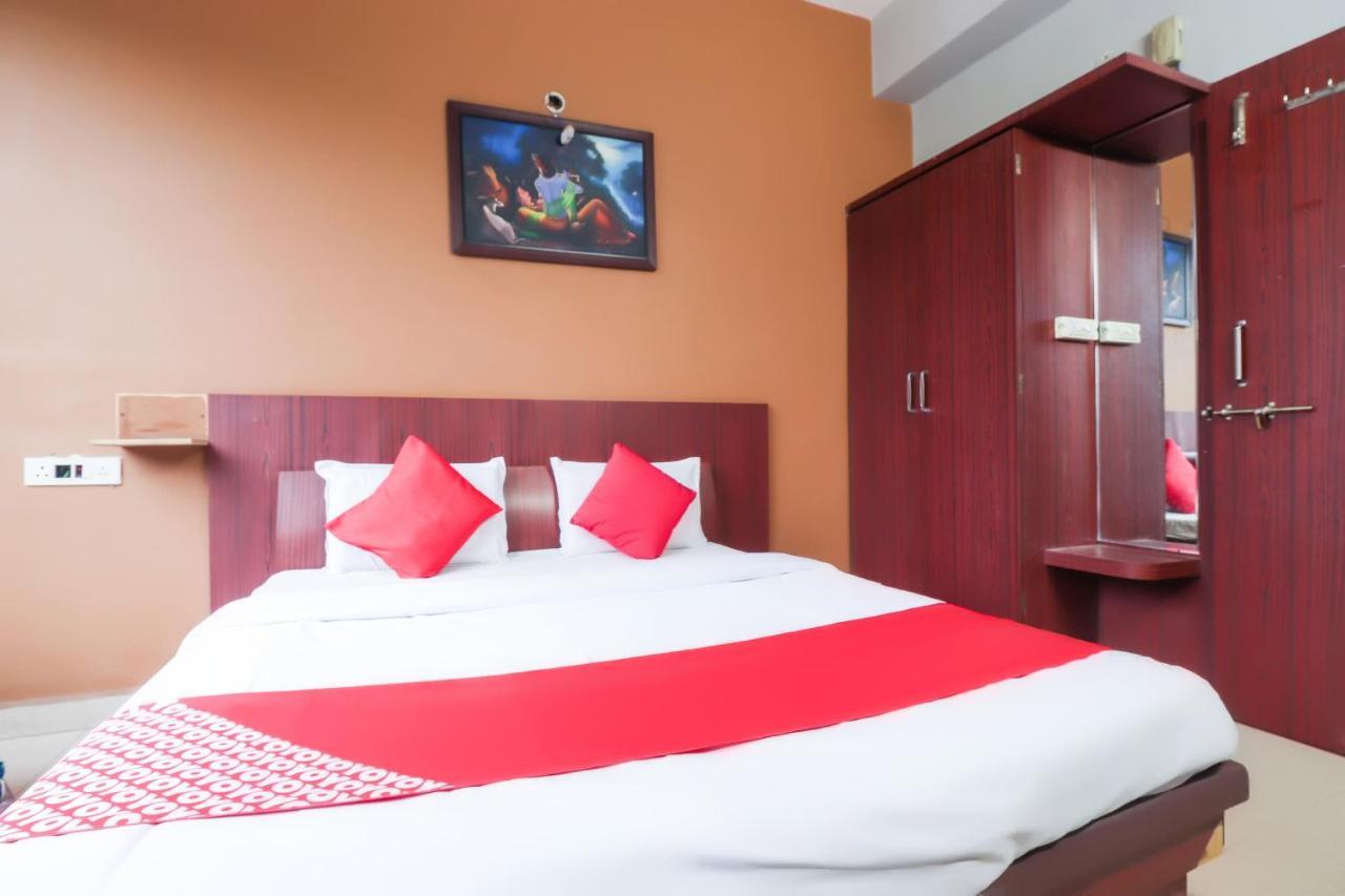 Oyo 69402 Yogeshwar Dhaam Otel Vrindāvan Dış mekan fotoğraf