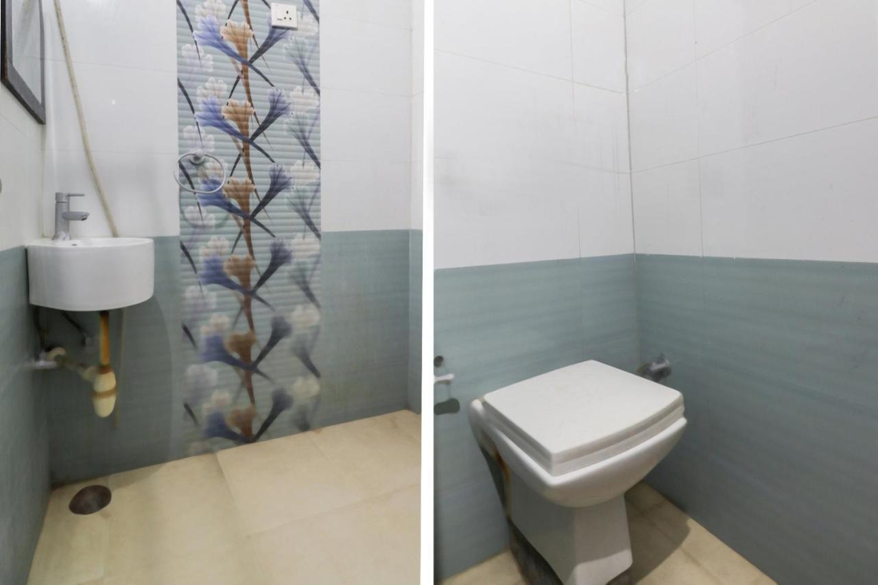 Oyo 69402 Yogeshwar Dhaam Otel Vrindāvan Dış mekan fotoğraf