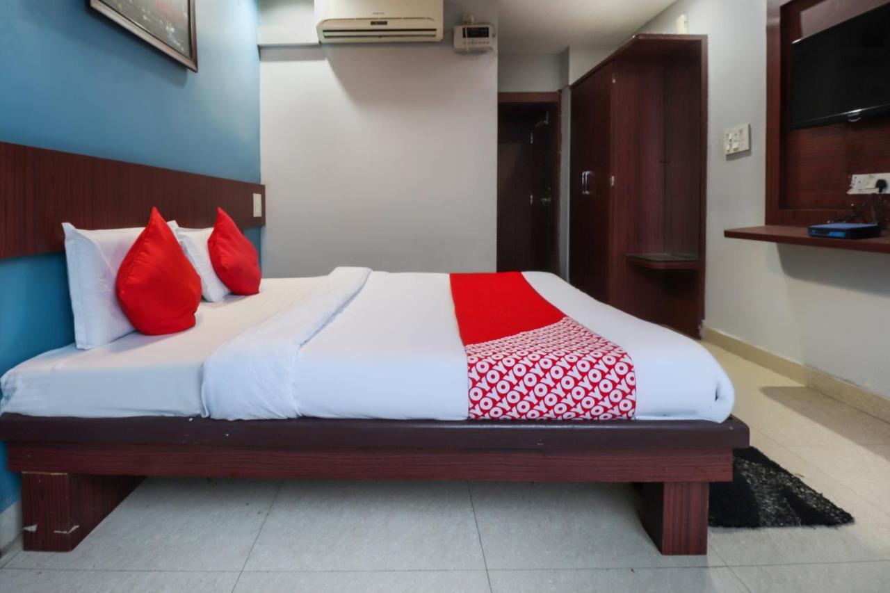 Oyo 69402 Yogeshwar Dhaam Otel Vrindāvan Dış mekan fotoğraf