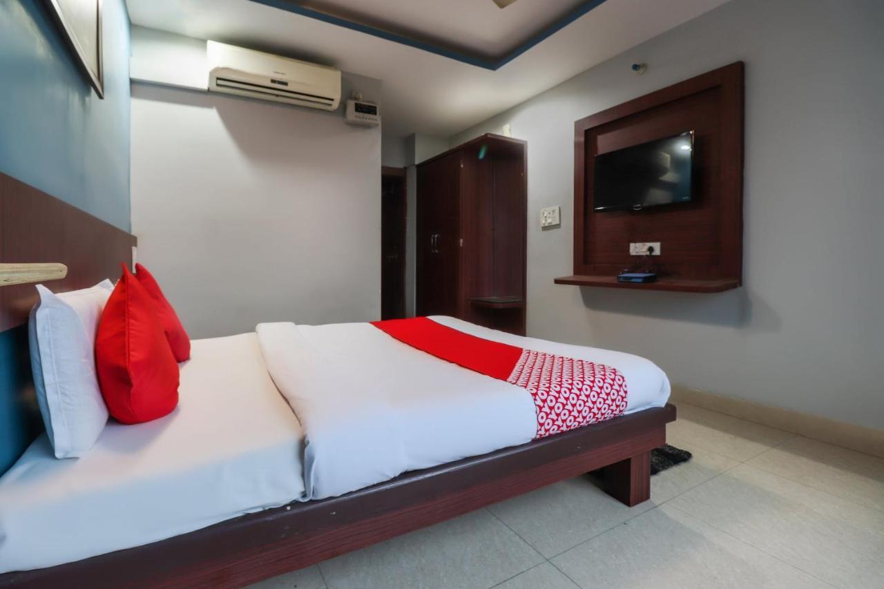 Oyo 69402 Yogeshwar Dhaam Otel Vrindāvan Dış mekan fotoğraf